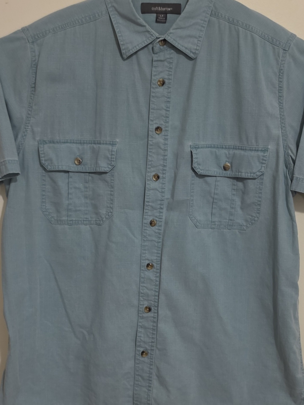 Light‎ Blue Short Sleeve Button-Up Shirt by Croft & Barrow C105